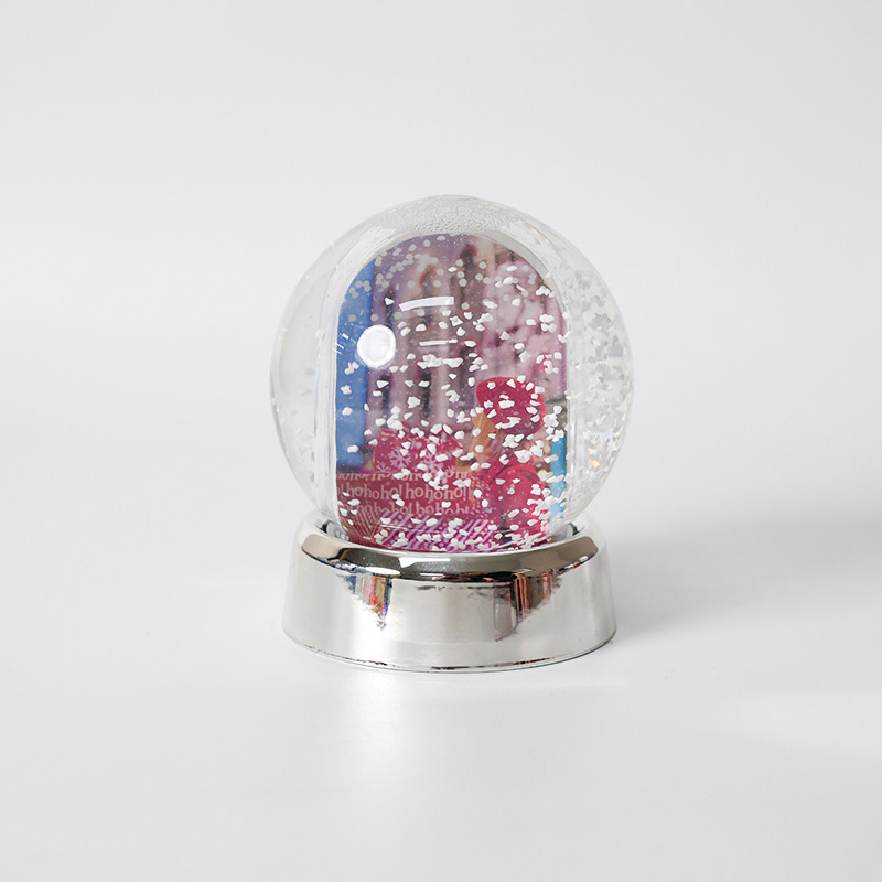 Photo in snow globe