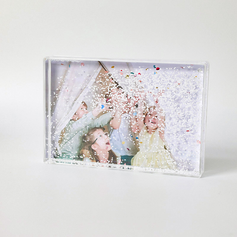 Snow glitter photo frame